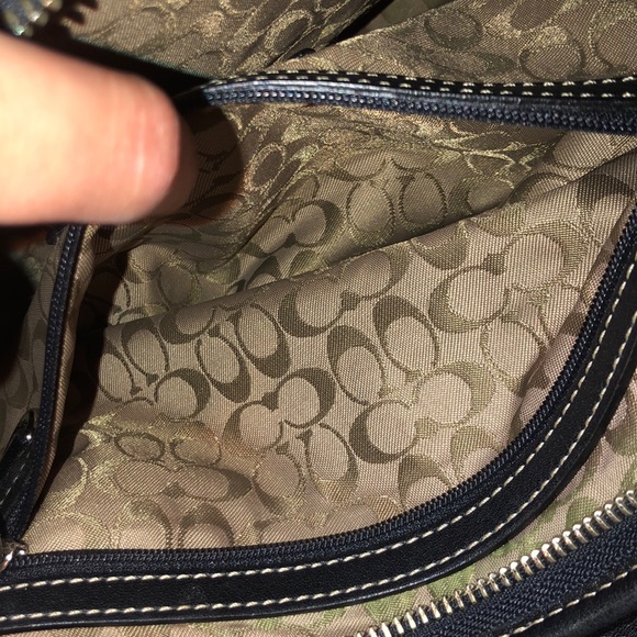 Authentic leather Coach Bag - Picture 5 of 8